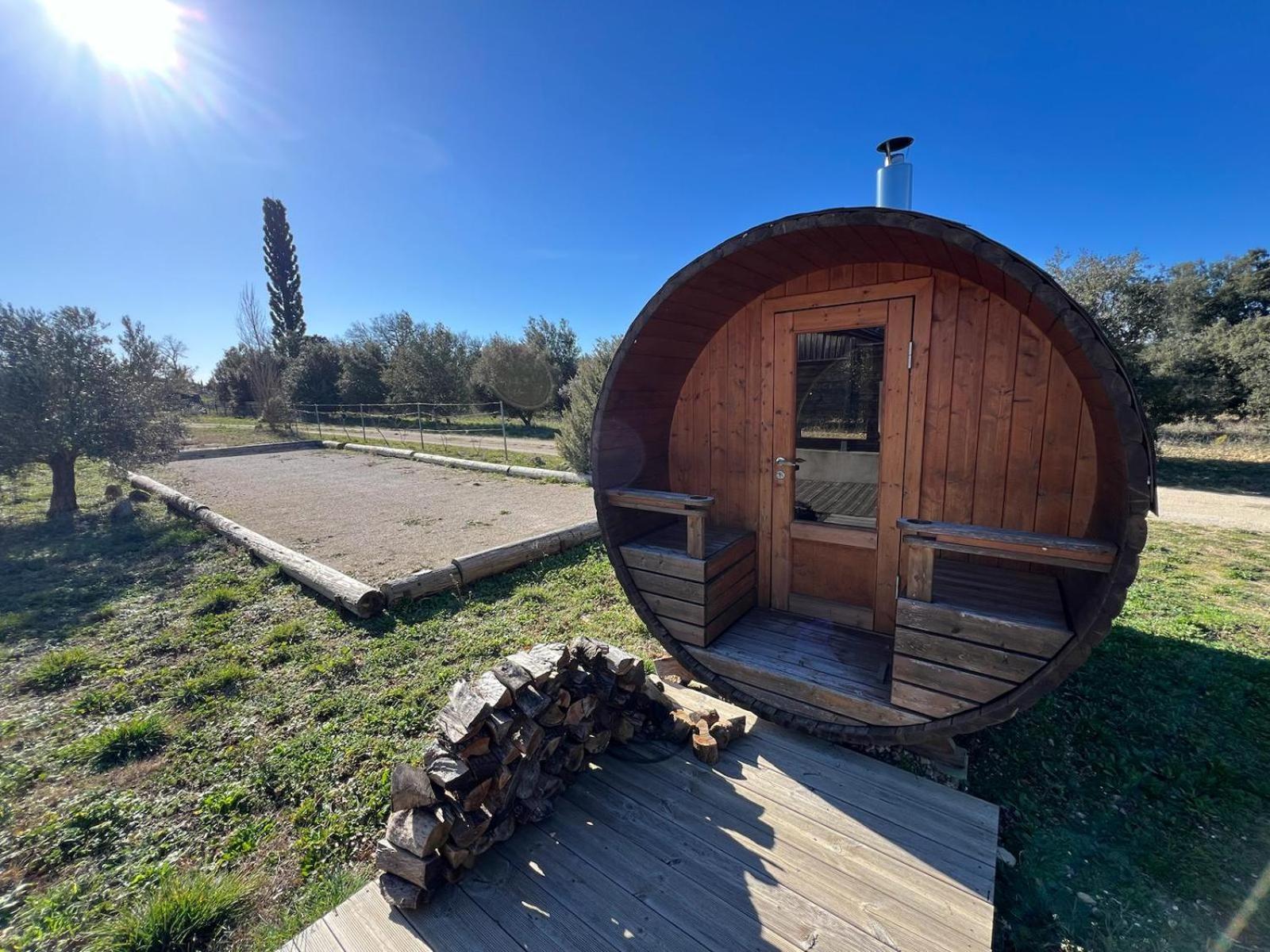 Nuiki Lodges - Chambres D'Hotes Montségur-sur-Lauzon Екстериор снимка