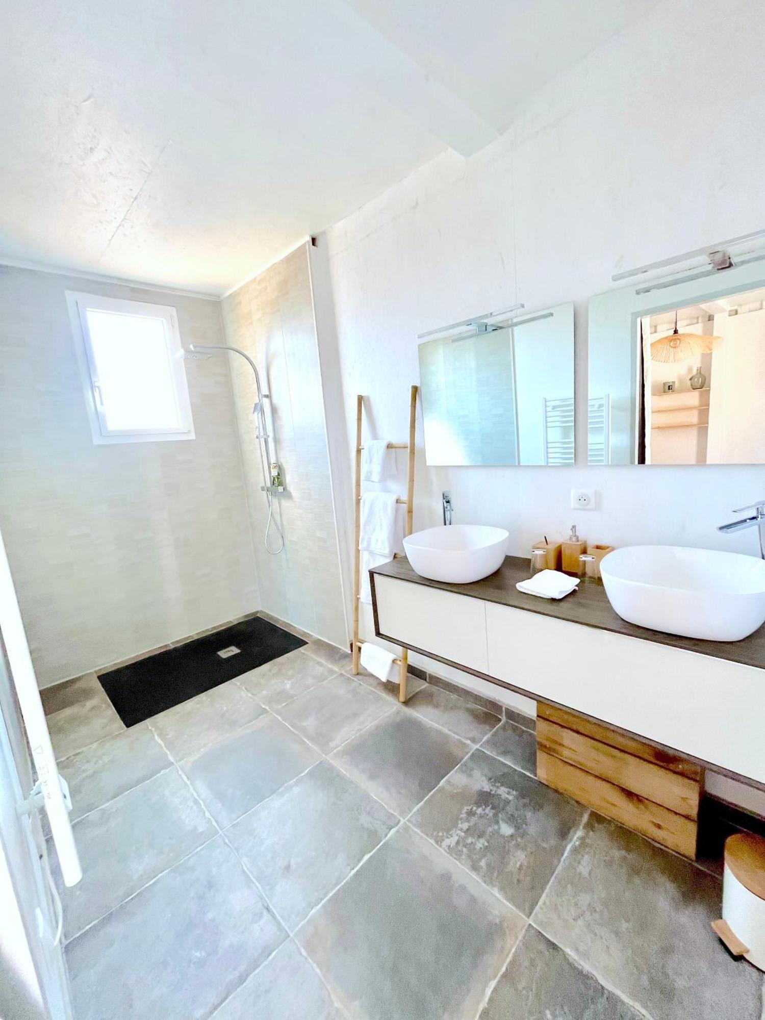 Nuiki Lodges - Chambres D'Hotes Montségur-sur-Lauzon Екстериор снимка